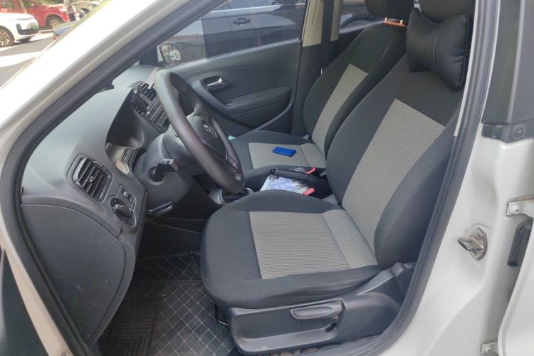 Volkswagen Polo 2018 #15 Volkswagen Polo 2018 car image #15