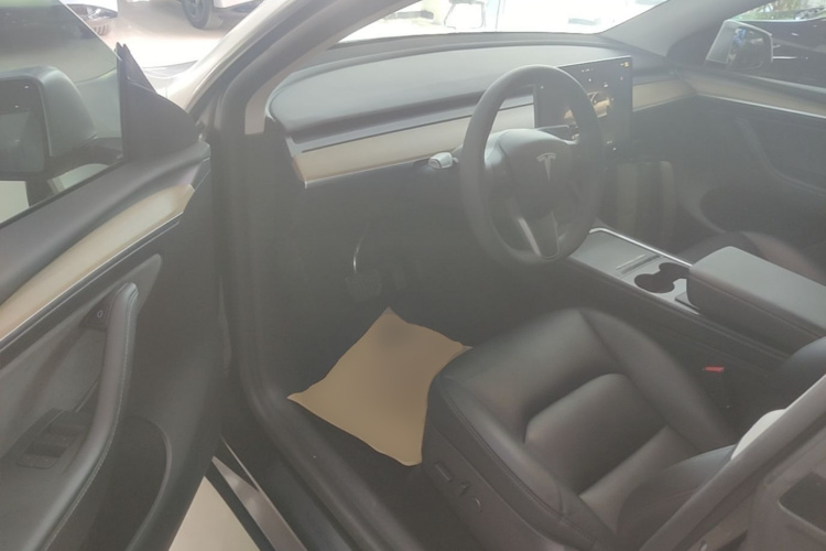 Tesla Model Y 2022 #16 Tesla Model Y 2022 immagine di auto #16