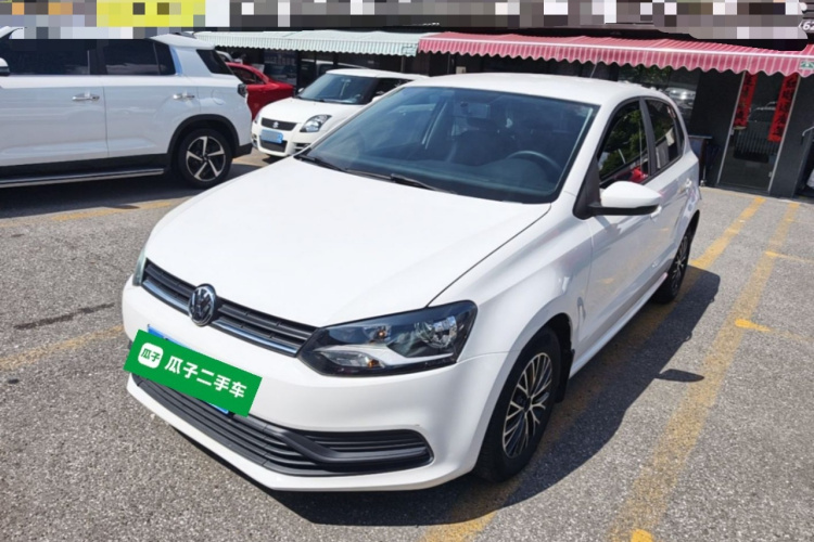 Volkswagen Polo 2018 car image #2