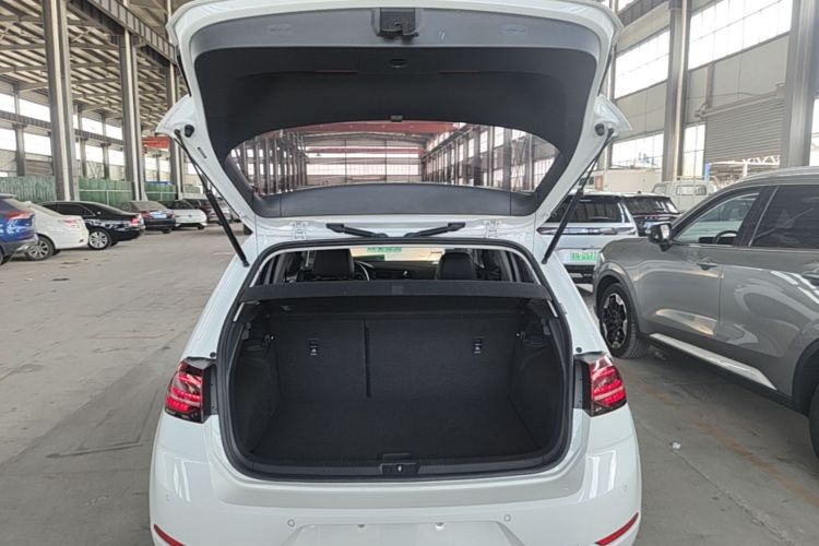 Volkswagen Golf 2018 #19 Volkswagen Golf 2018 car image #19