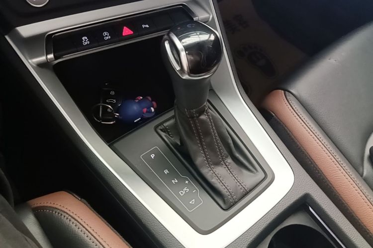 Audi Q3 2019 #14 Audi Q3 2019 car image #14