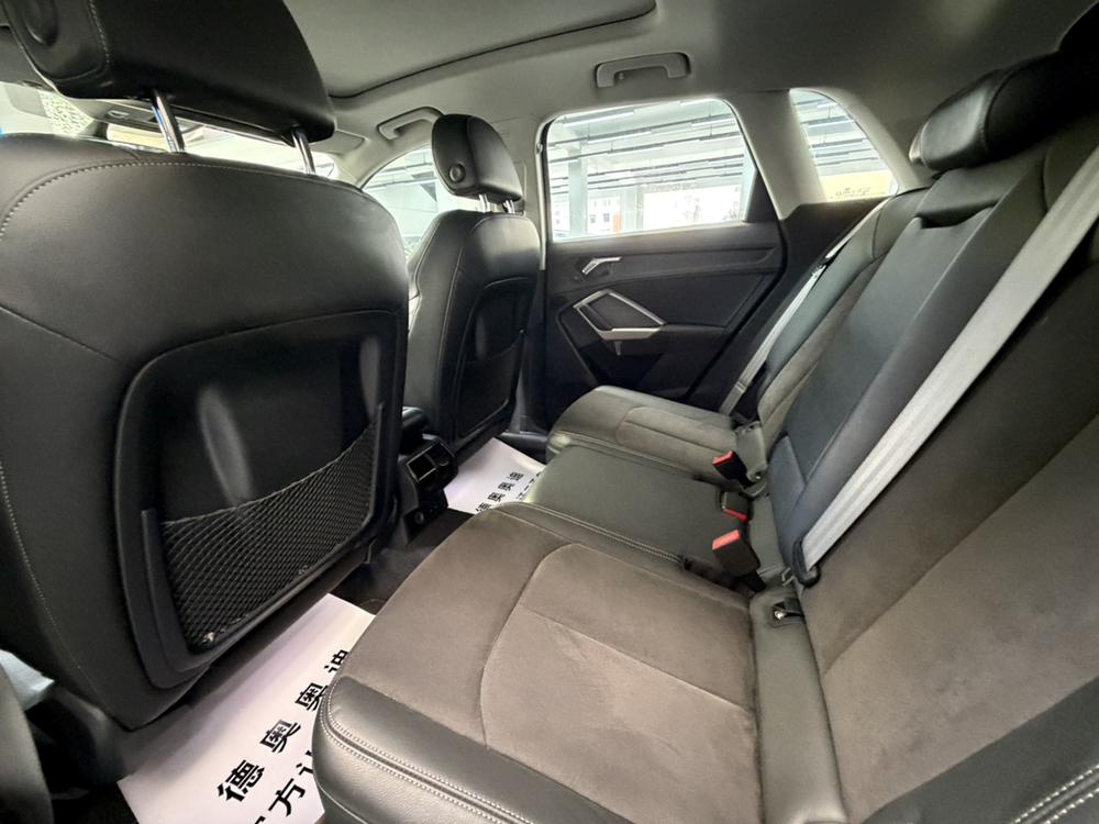 Audi Q3 2019 #19 Audi Q3 2019 car image #19