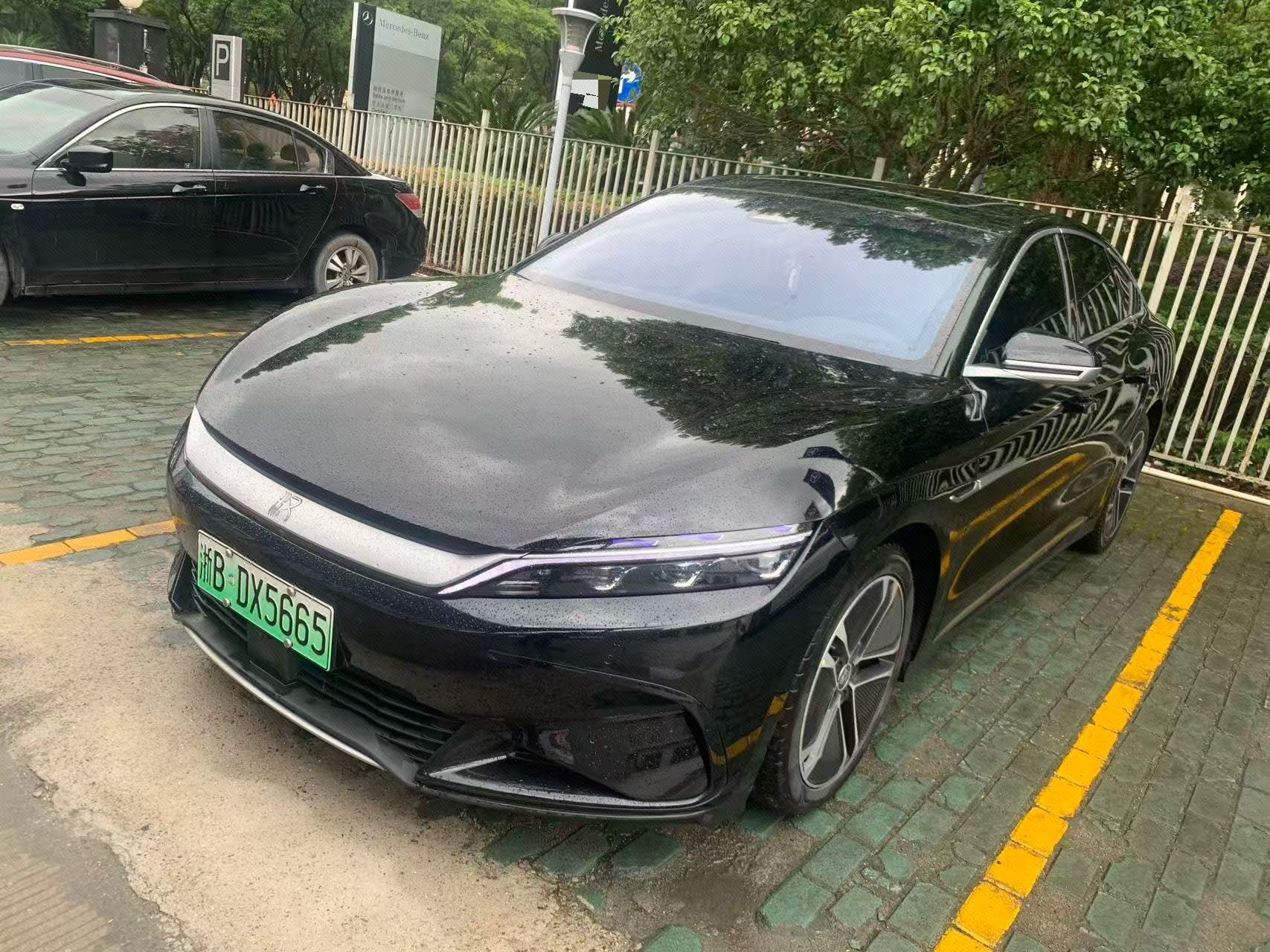 BYD Han 2023 car image 