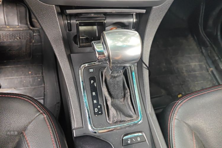 GEELY Emgrand 2016 car image #16