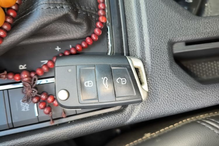 Volkswagen Lavida 2019 #14 Volkswagen Lavida 2019 car image #14