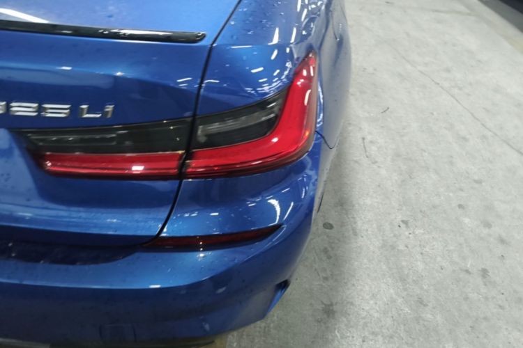 BMW 3 Series 2021 #8 BMW 3 Series 2021 car image #8