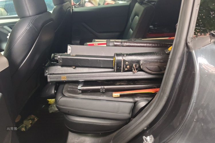 Tesla Model Y 2024 immagine di auto #19