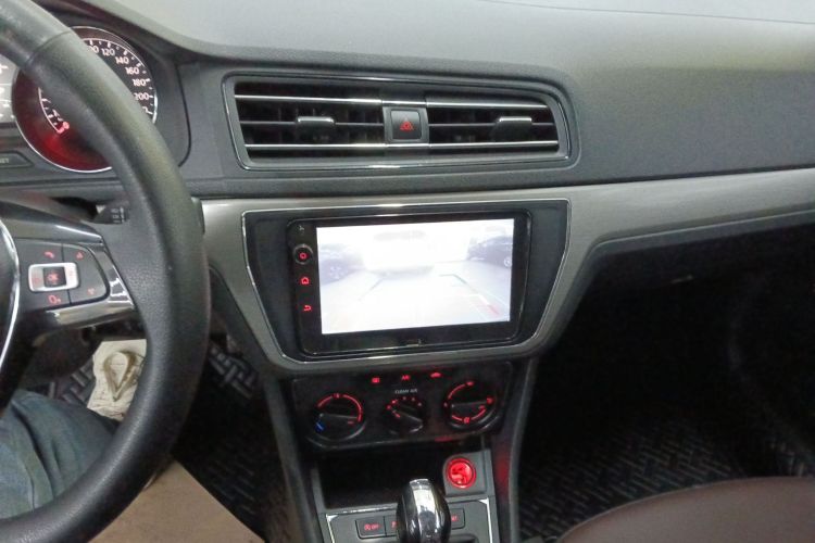 Volkswagen Lavida 2020 car image #13