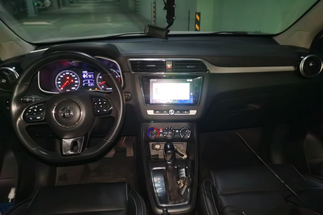 MG ZS 2017 car image #21