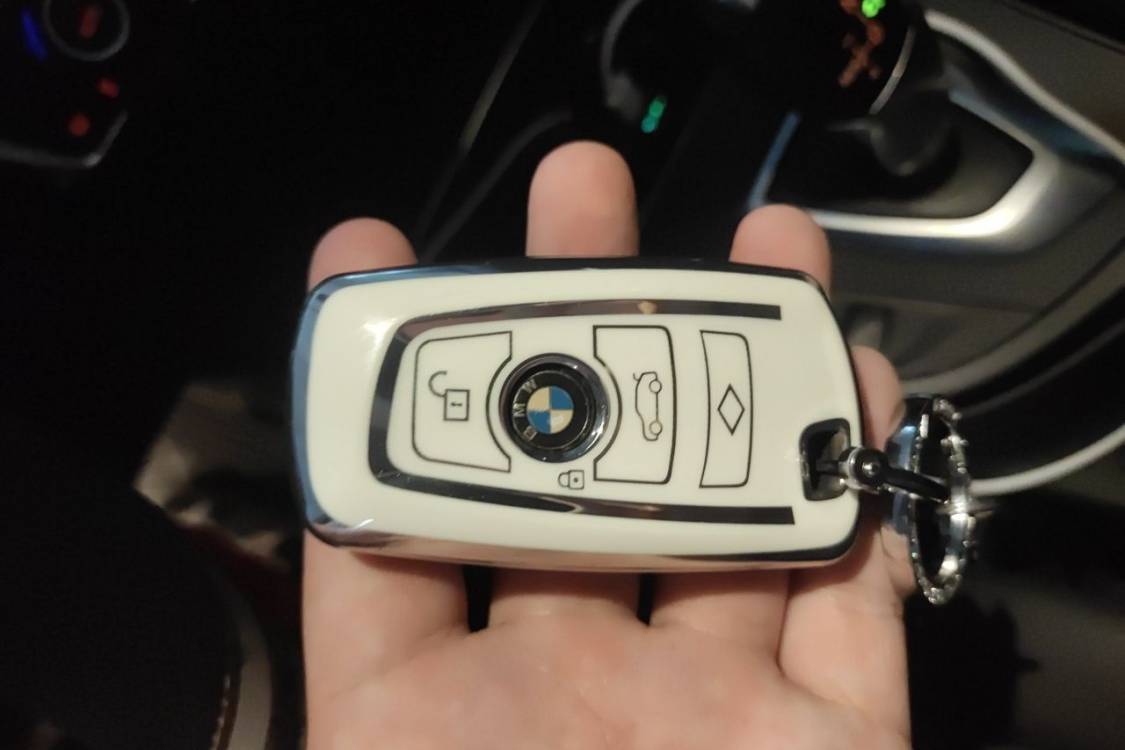 BMW 3 Series 2017 immagine di auto #28