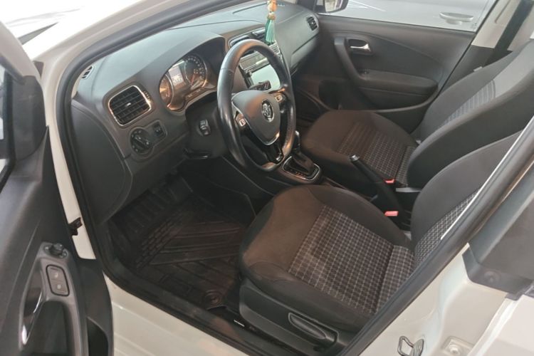Volkswagen Polo 2017 #12 Volkswagen Polo 2017 car image #12