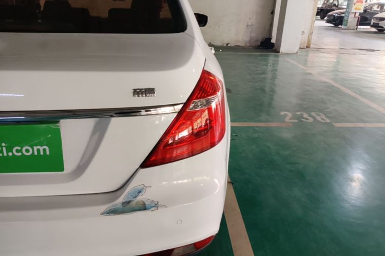 GEELY Emgrand 2017 car image #8
