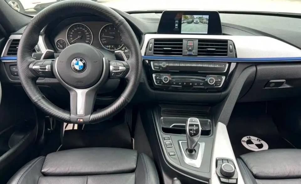 BMW 3 Series 2018 #4 BMW 3 Series 2018 immagine di auto #4