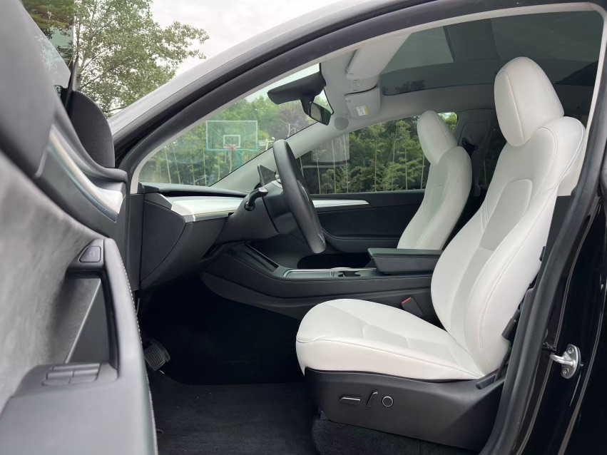 Tesla Model Y 2023 #4 Tesla Model Y 2023 car image #4