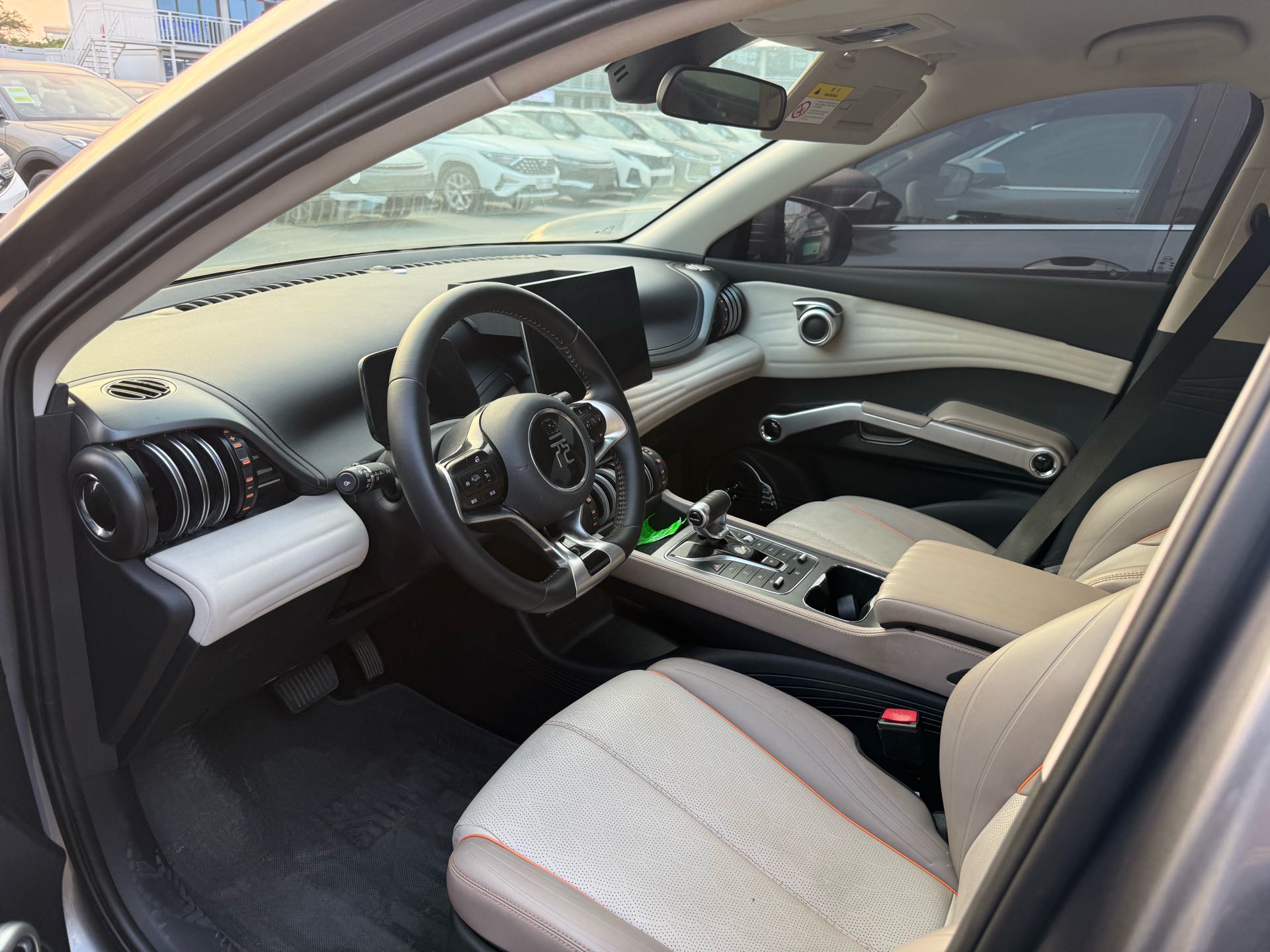 BYD Yuan Plus 2024 immagine di auto #6