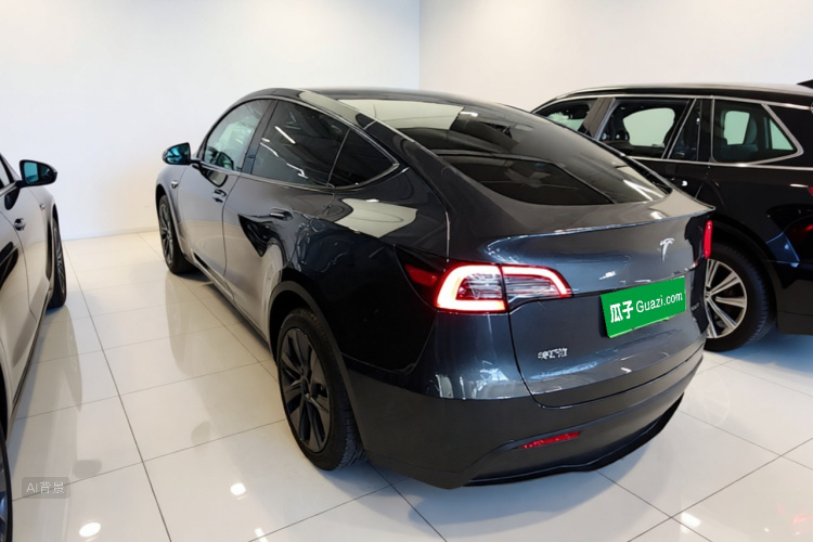 Tesla Model Y 2024 #5 Tesla Model Y 2024 immagine di auto #5