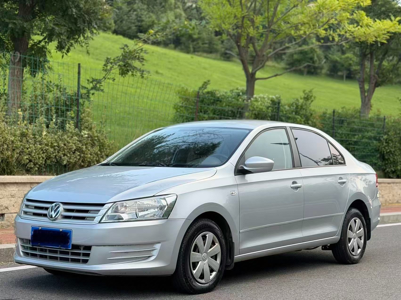 Volkswagen Santana 2014 car image 