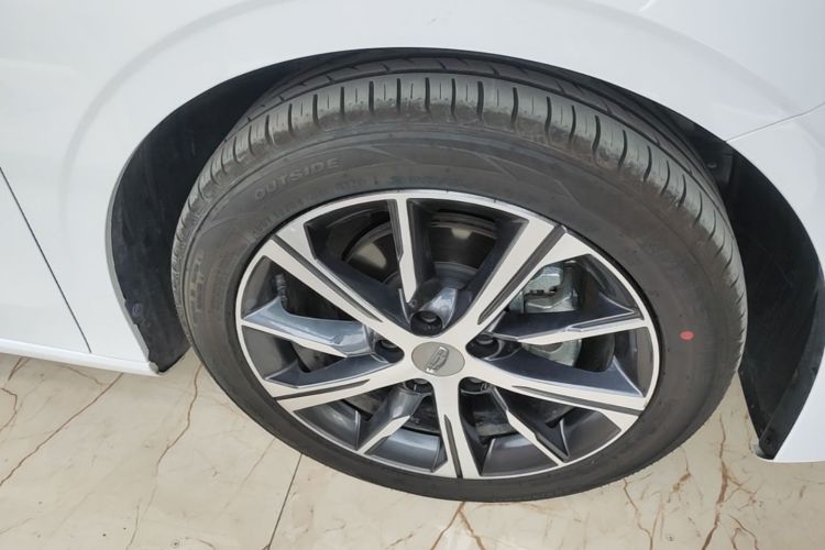 GEELY Emgrand 2022 #9 GEELY Emgrand 2022 car image #9