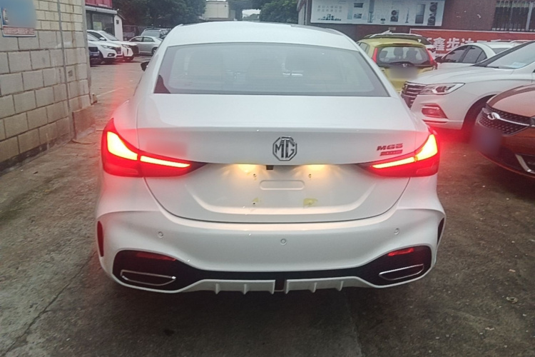 MG 5 2026 #6 MG 5 2026 imagen de coche #6