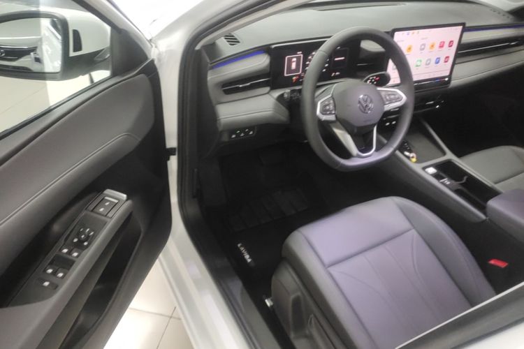 Volkswagen Lavida 2026 car image #16