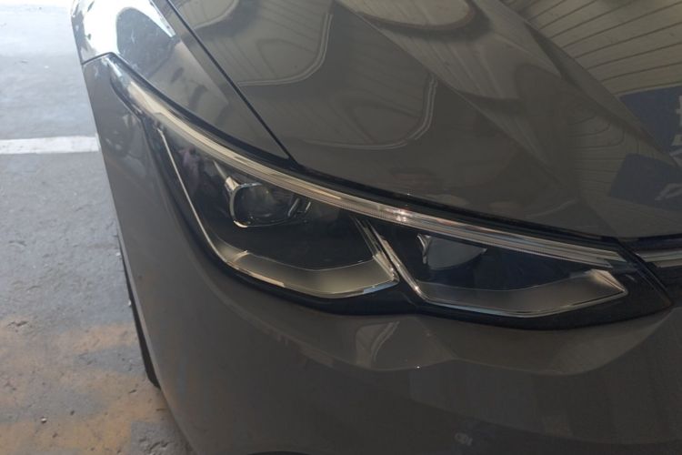Volkswagen Golf 2024 car image #8