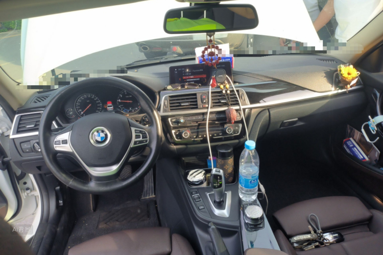 BMW 3 Series 2019 صورة سيارة #11