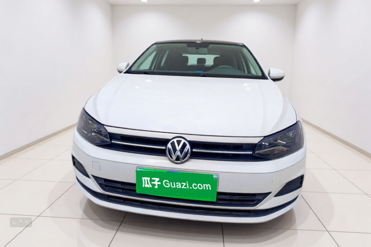 Volkswagen Polo 2020 car image #3