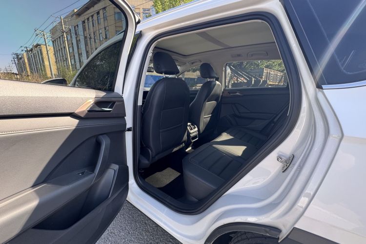 Volkswagen Tharu 2021 image de voiture #10