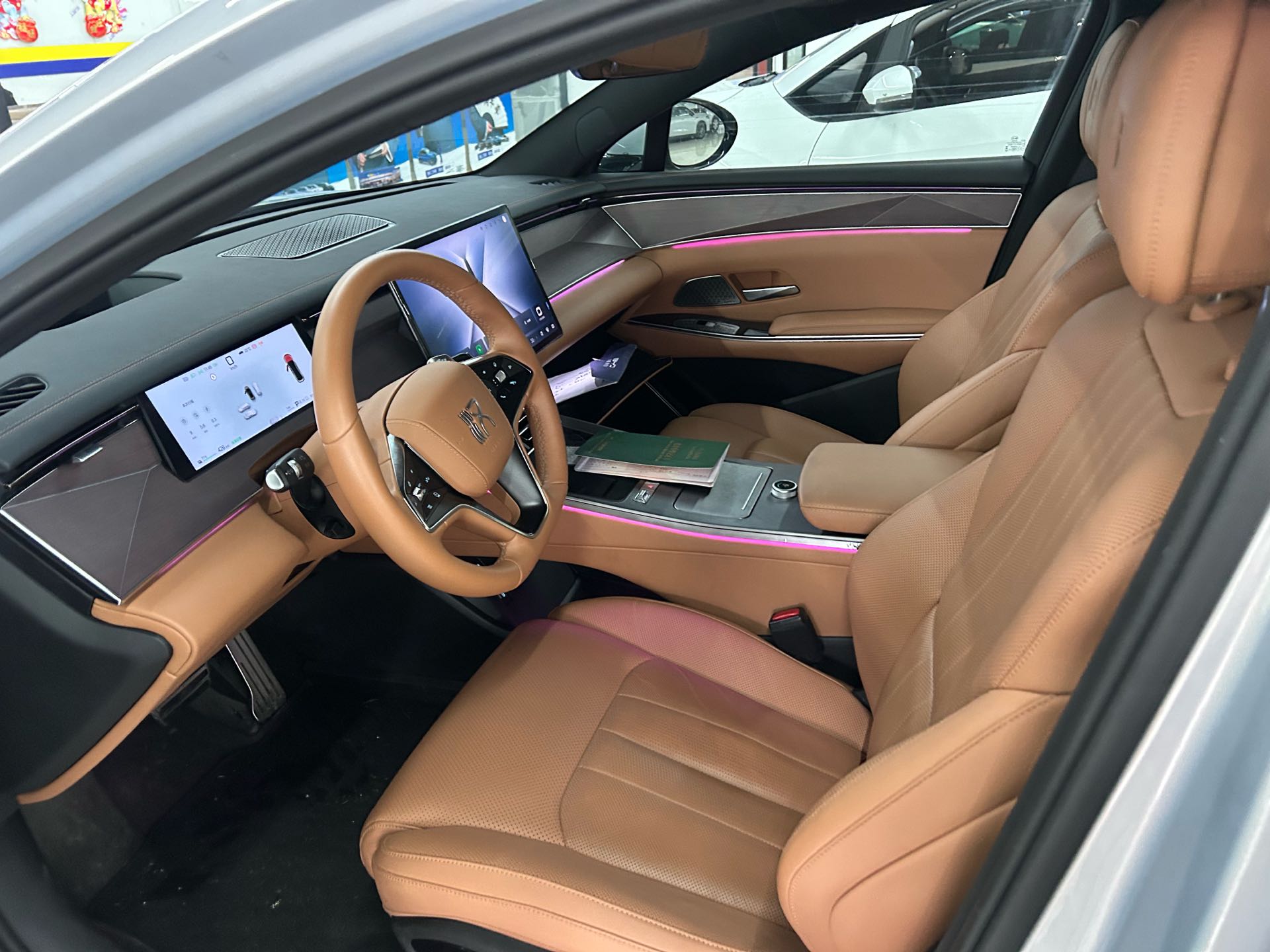BYD HanL 2025 car image #2