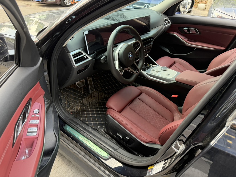 BMW i3 2025 car image #2