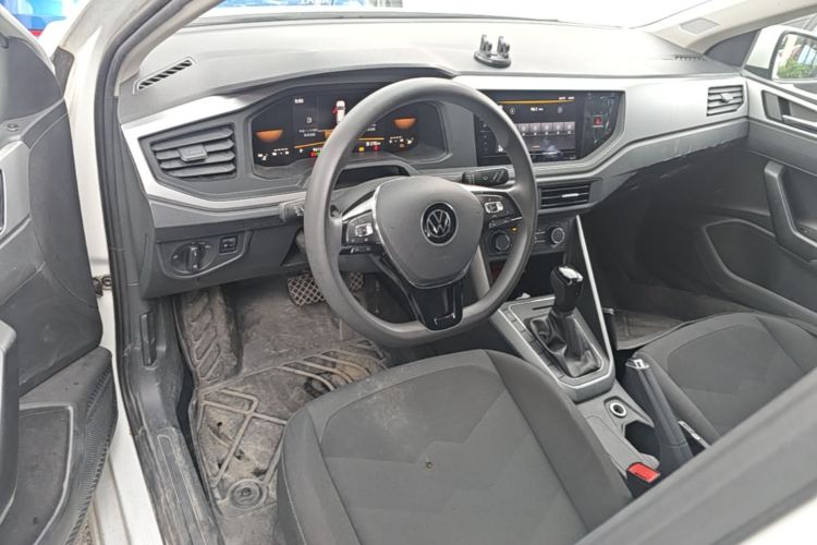 Volkswagen Polo 2023 car image #10