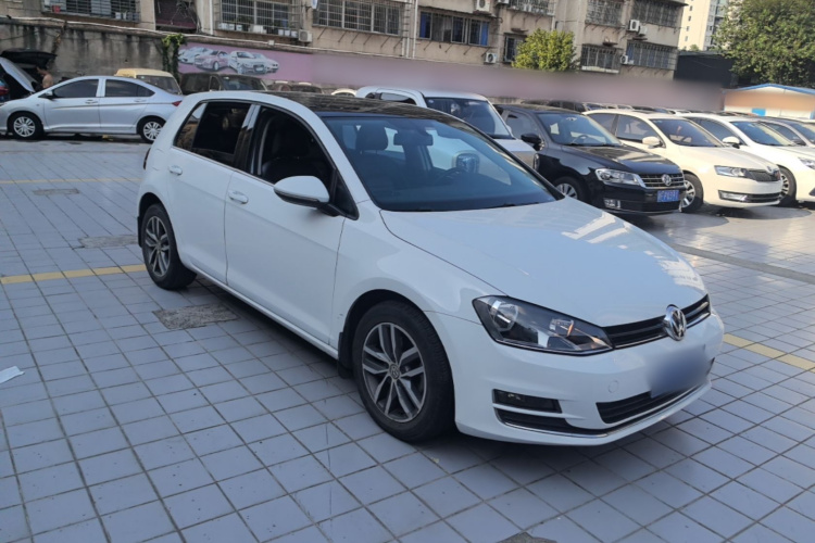 Volkswagen Golf 2016 car image #4