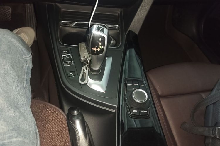 BMW 3 Series 2018 #14 BMW 3 Series 2018 image de voiture #14