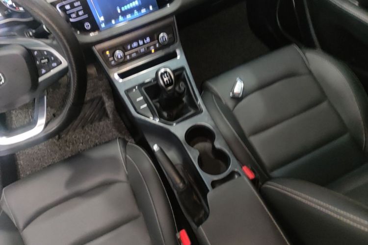 GEELY Emgrand 2020 car image #14