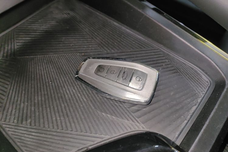 GEELY Coolray 2022 car image #9