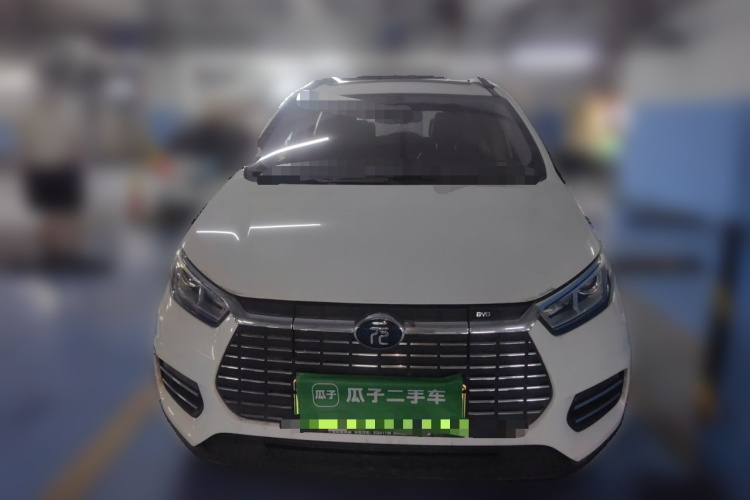 BYD Yuan New Energy 2019 car image #3