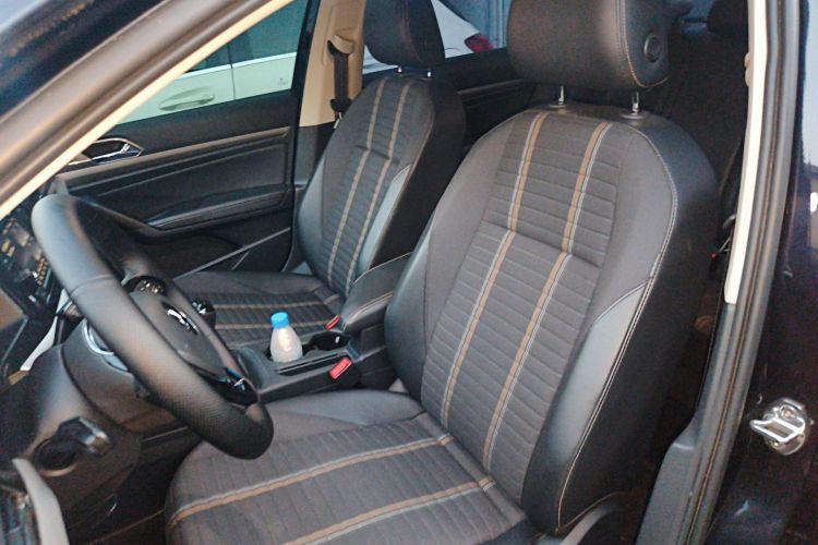 Volkswagen Lavida 2020 car image #15