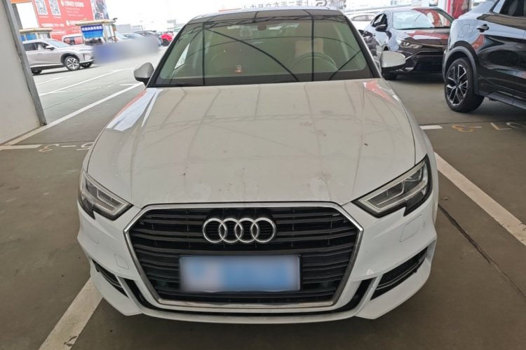 Audi A3 2019 صورة سيارة #3