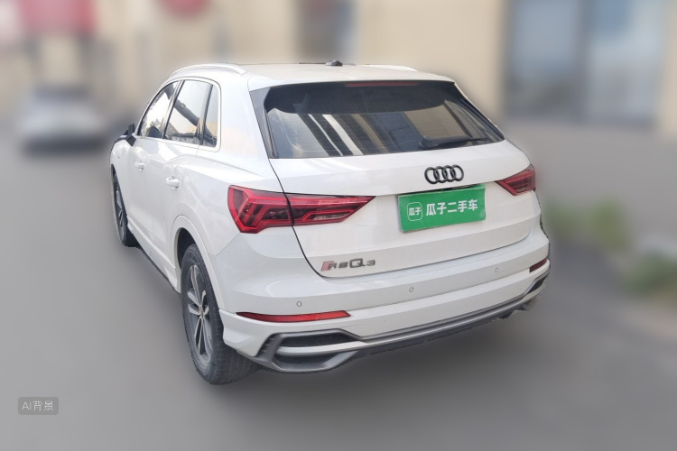 Audi Q3 2021 car image #5