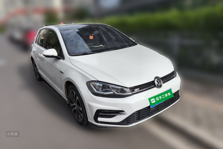 Volkswagen Golf 2018 car image #4