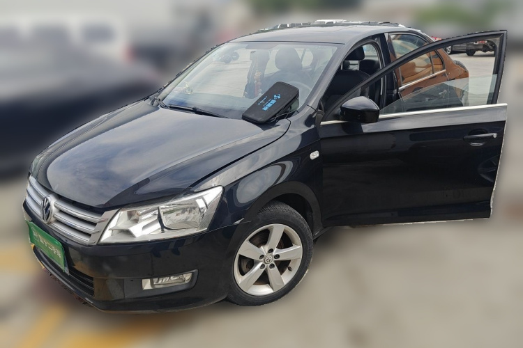 Volkswagen Santana 2015 car image #2