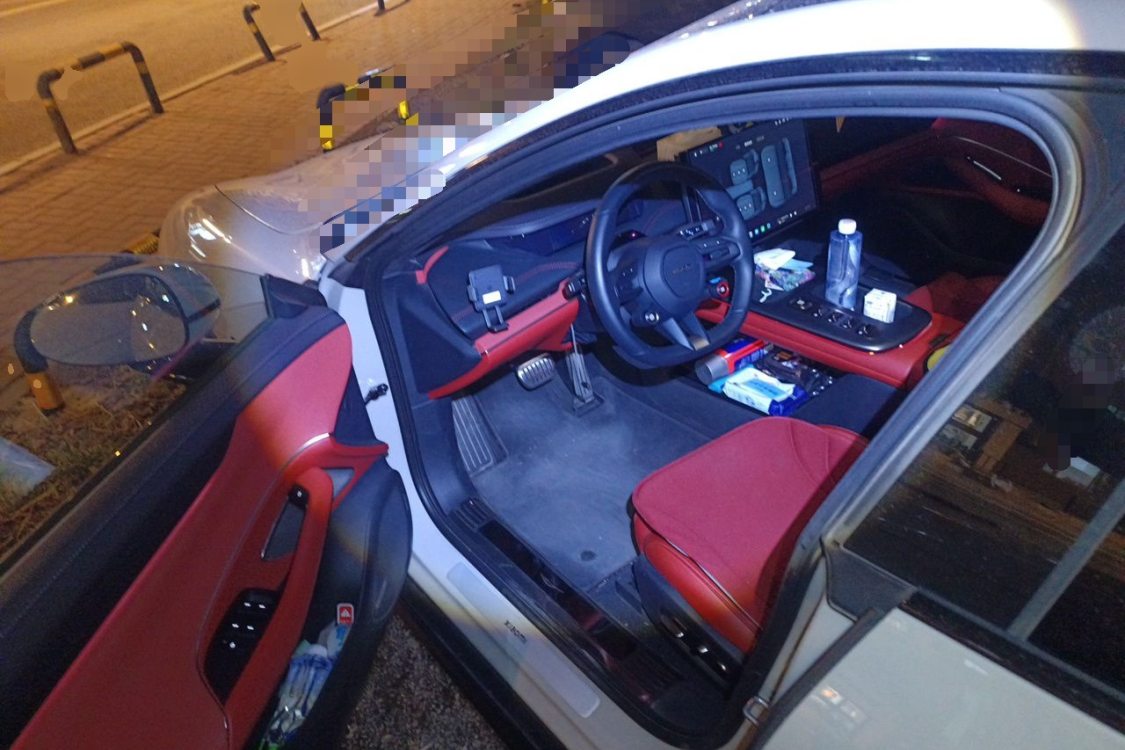MI SU7 2024 car image #23