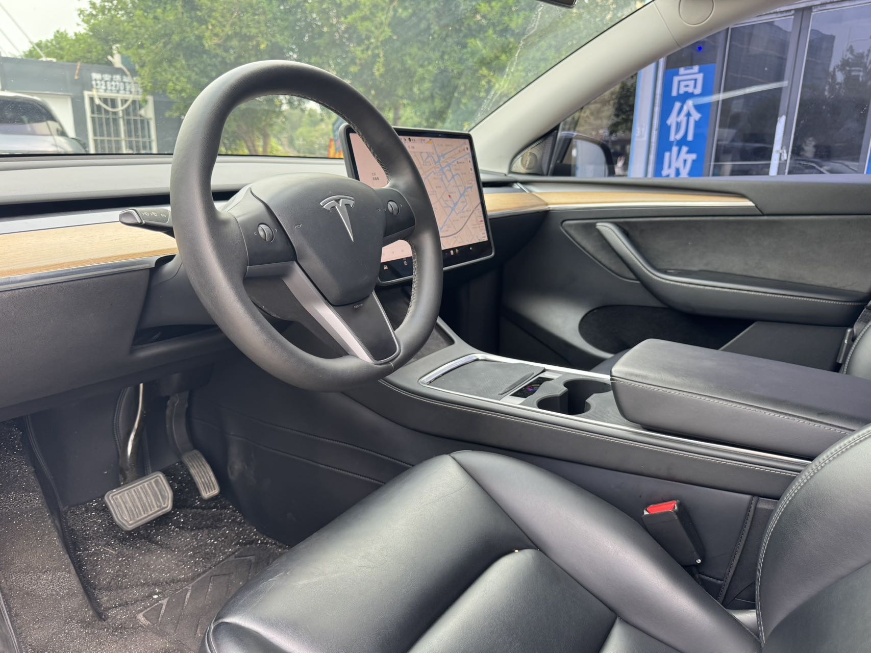 Tesla Model Y 2021 #8 Tesla Model Y 2021 car image #8