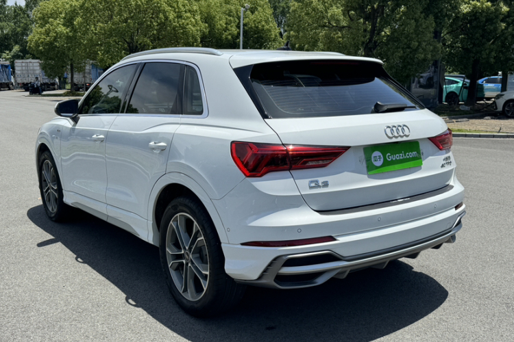 Audi Q3 2022 #5 Audi Q3 2022 car image #5