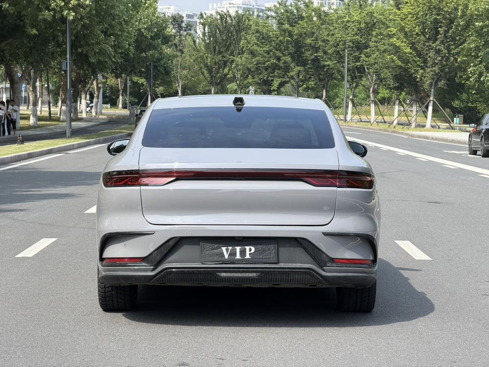 BYD Han 2025 #6 BYD Han 2025 car image #6