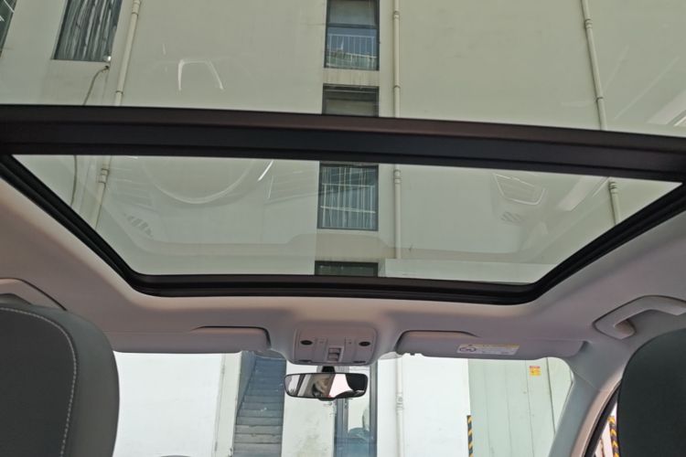 Audi Q3 2022 car image #20