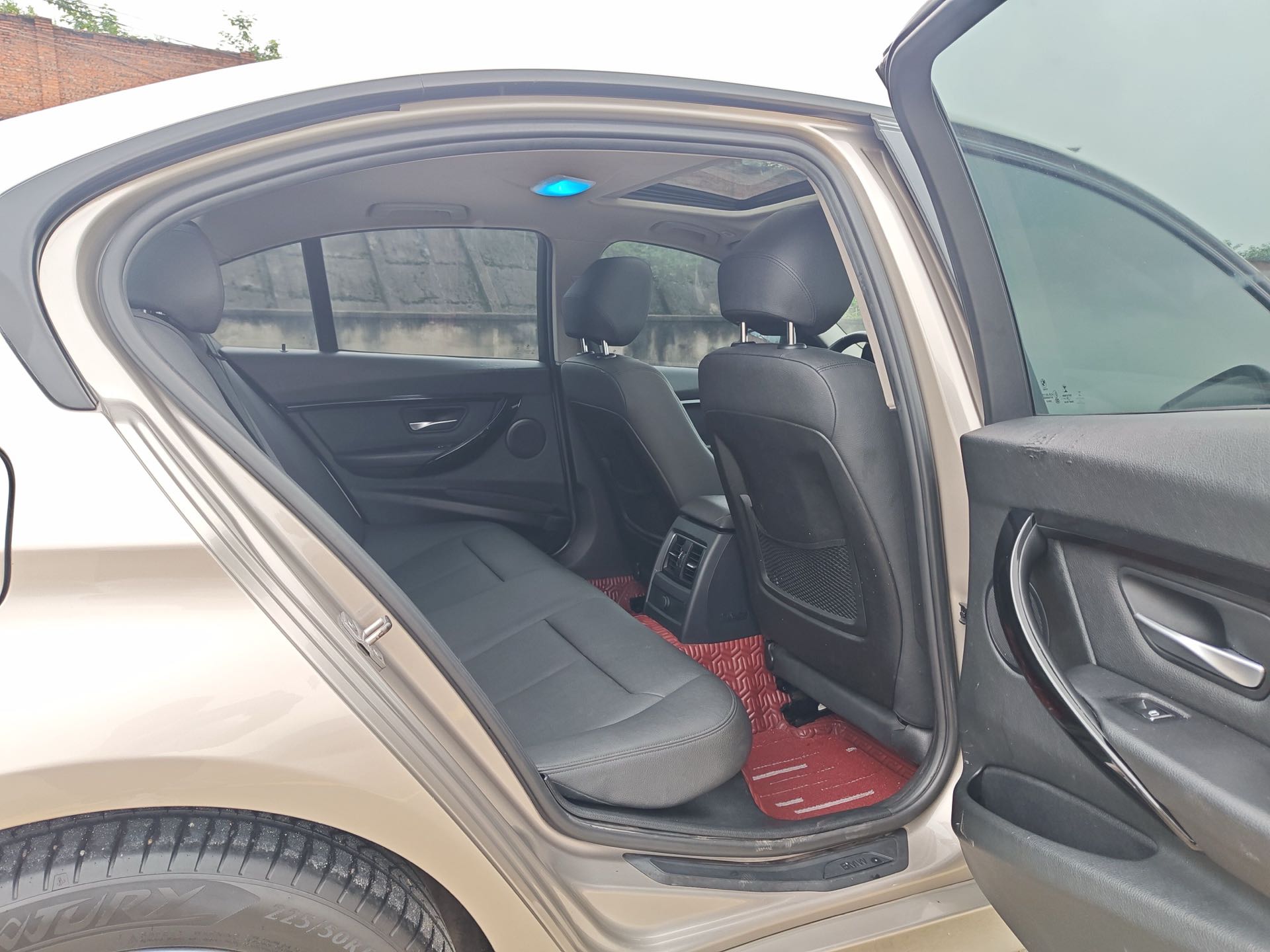 BMW 3 Series 2016 car image #15