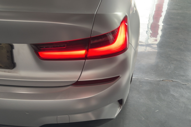 BMW 3 Series 2020 #8 BMW 3 Series 2020 car image #8