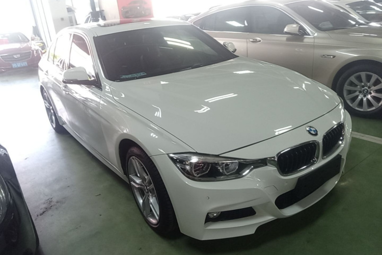 BMW 3 Series 2018 imagen de coche #6