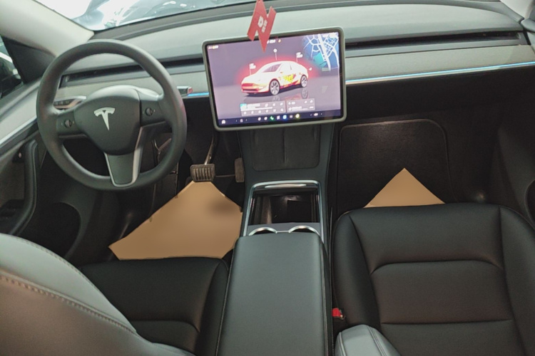 Tesla Model Y 2024 صورة سيارة #10